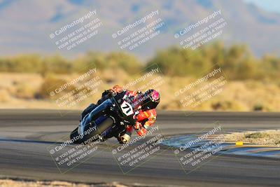 media/Nov-17-2024-CVMA (Sun) [[1fec520723]]/Race 18-Supersport Middleweight/